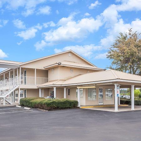 Hotel Super 8 By Wyndham Madison Exterior foto